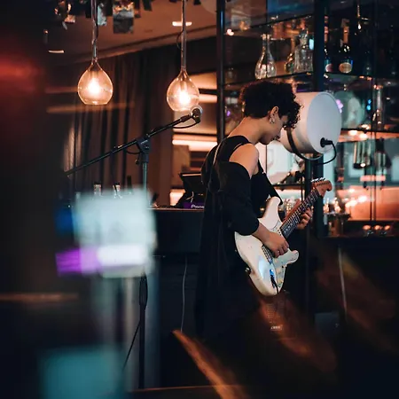 酒店 Jaz In The 4*